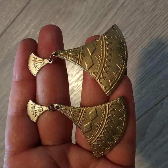 Vintage Egypt vibe dangle earrings - Picture 1 of 4